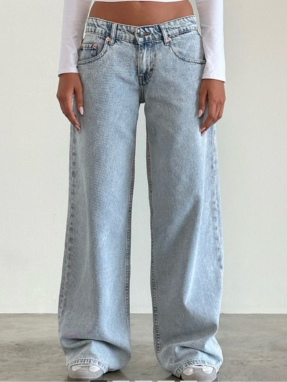 Motel Rocks Light Wash Low Rise Roomy Jeans